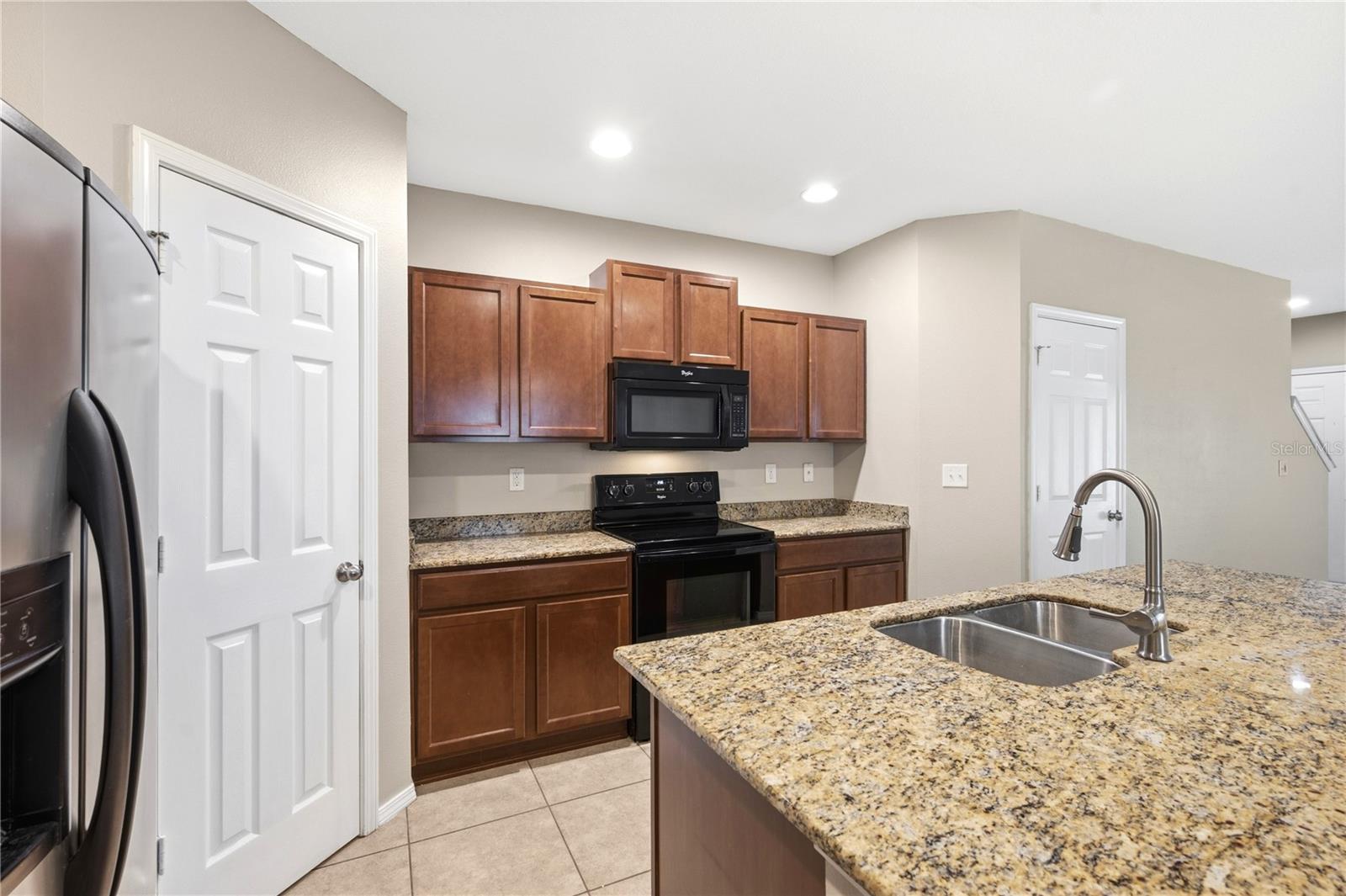 4715 Chatterton Way Property Photo 13