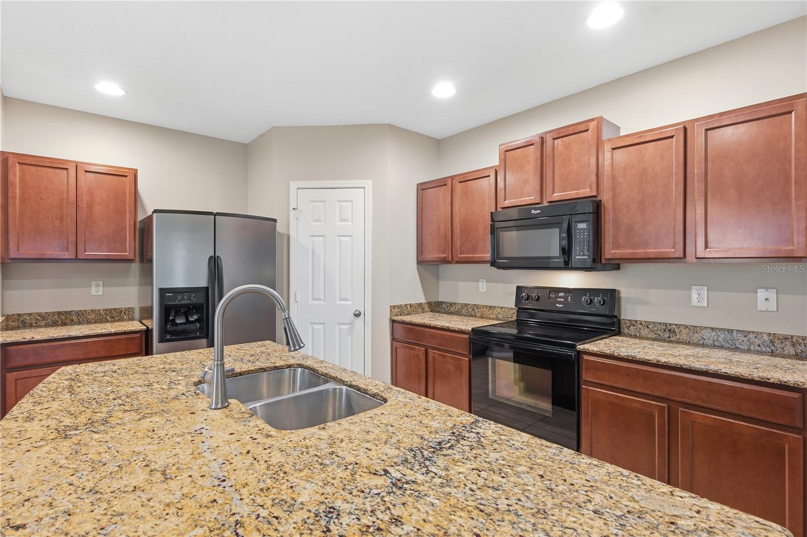 4715 Chatterton Way Property Photo 16