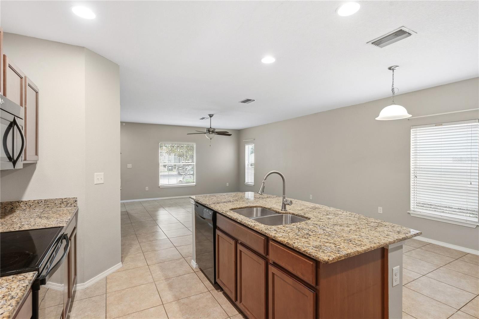 4715 Chatterton Way Property Photo 20