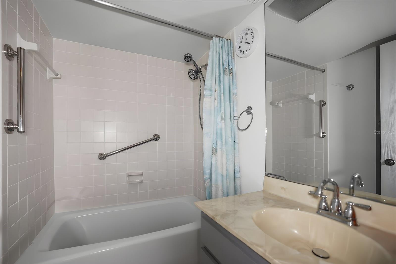 401 150th Ave #241 Property Photo 39