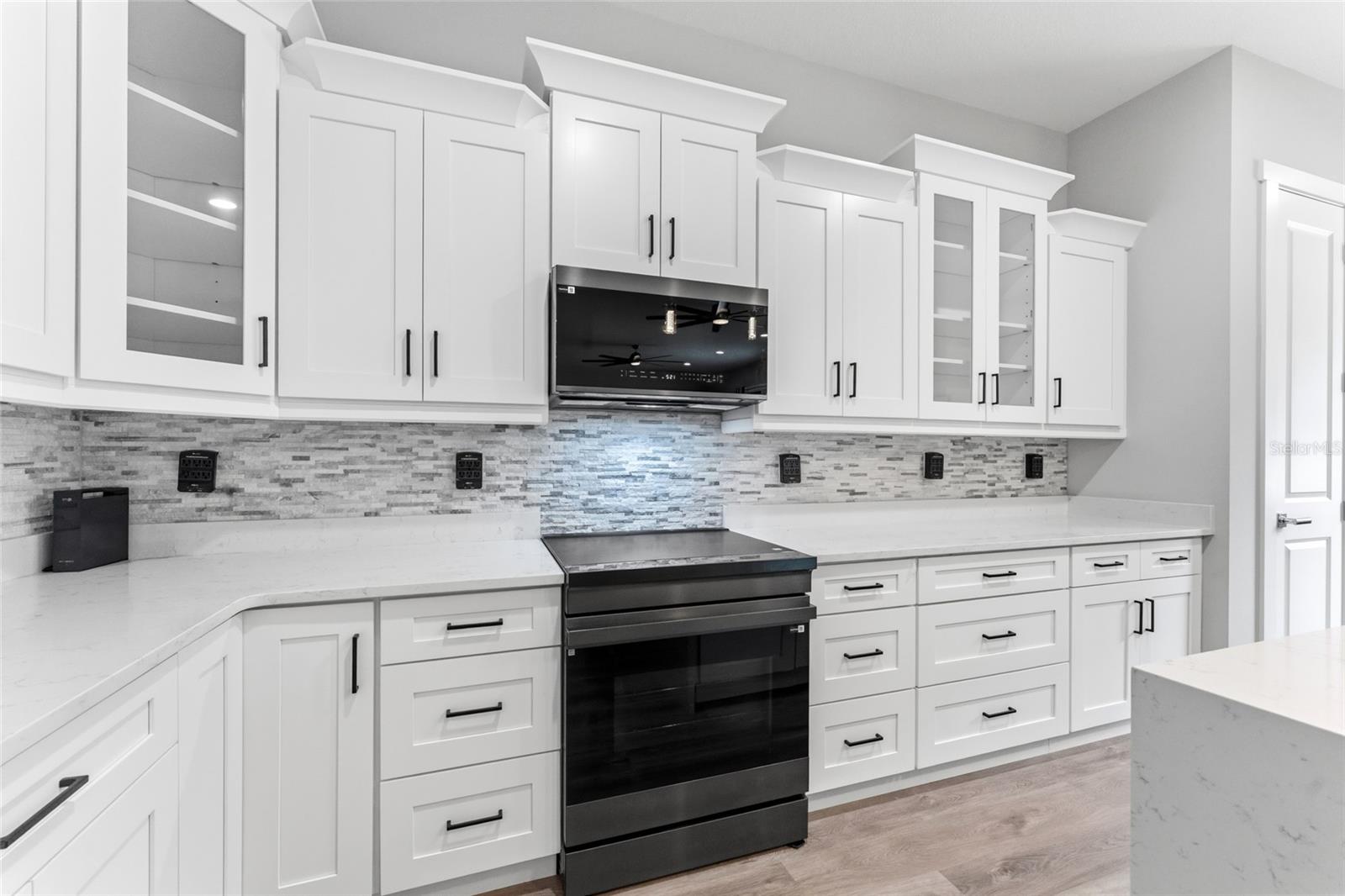 9714 Van St Property Photo 15