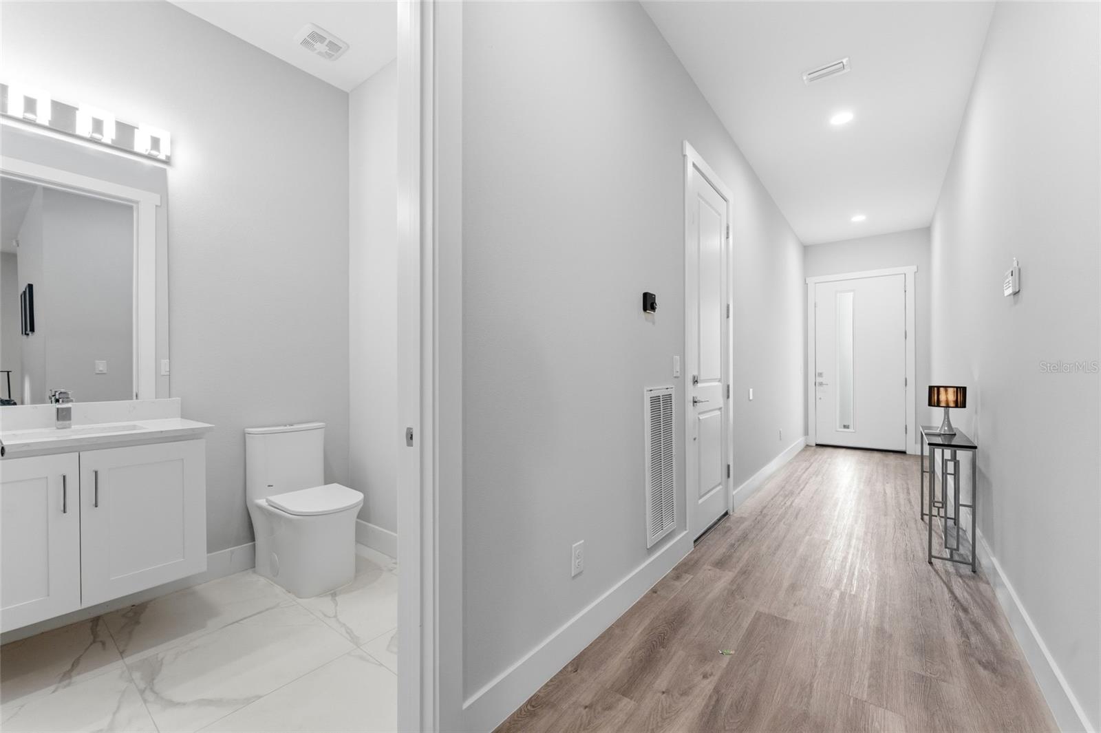 9714 Van St Property Photo 26
