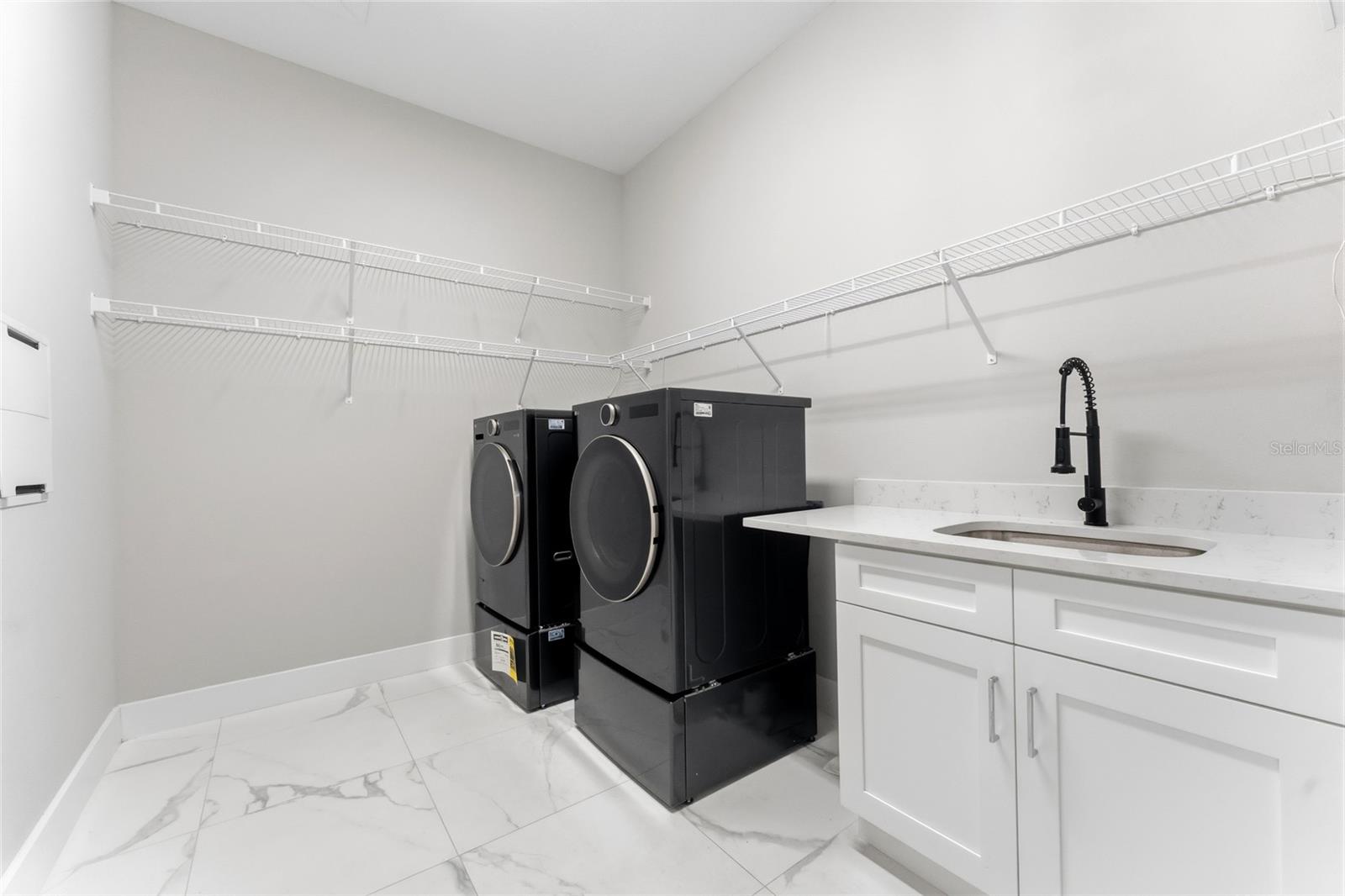 9714 Van St Property Photo 42