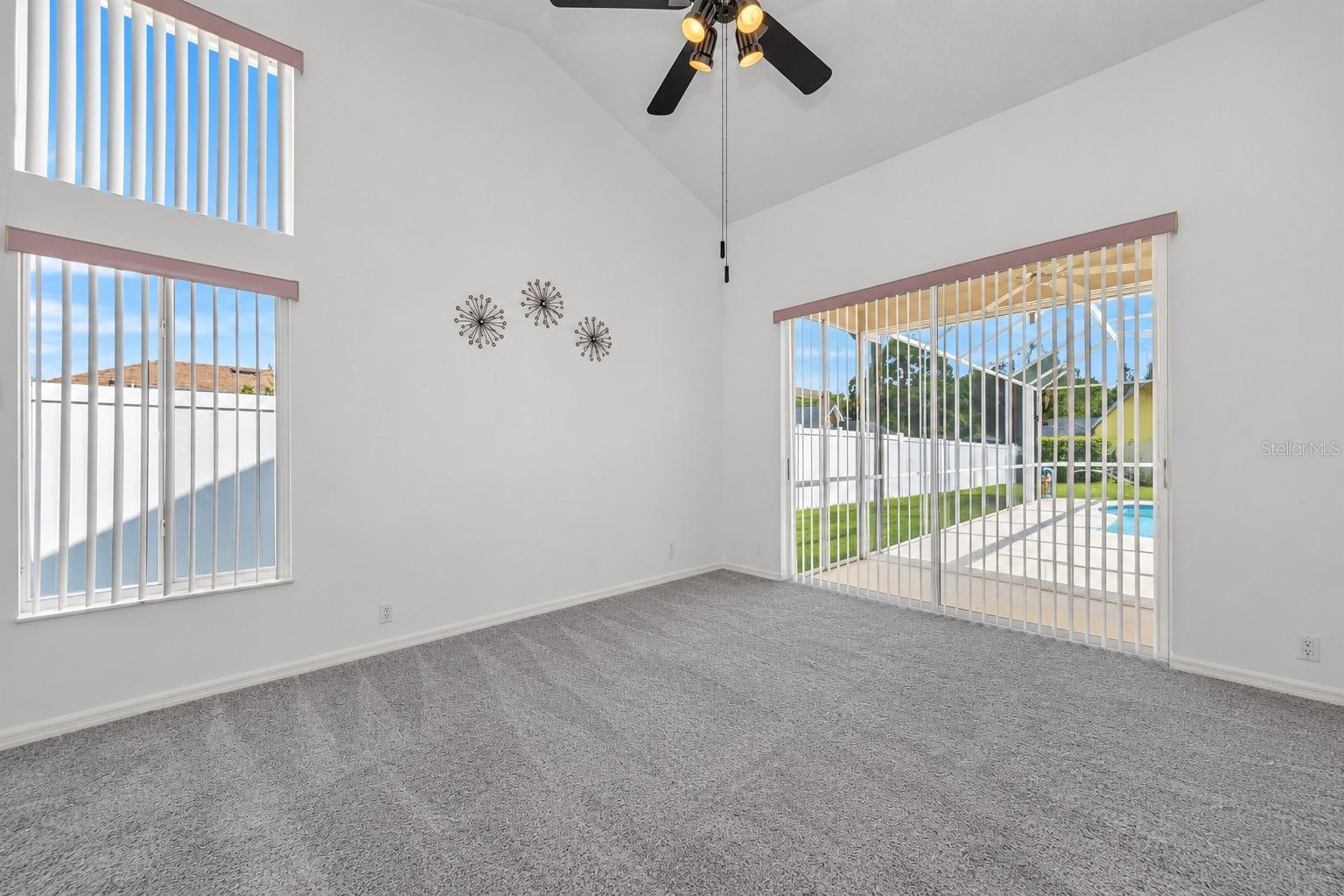 7405 Evesborough Ln Property Photo 10