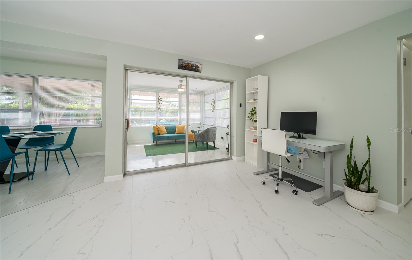 2063 Dunston Cove Rd Property Photo 10