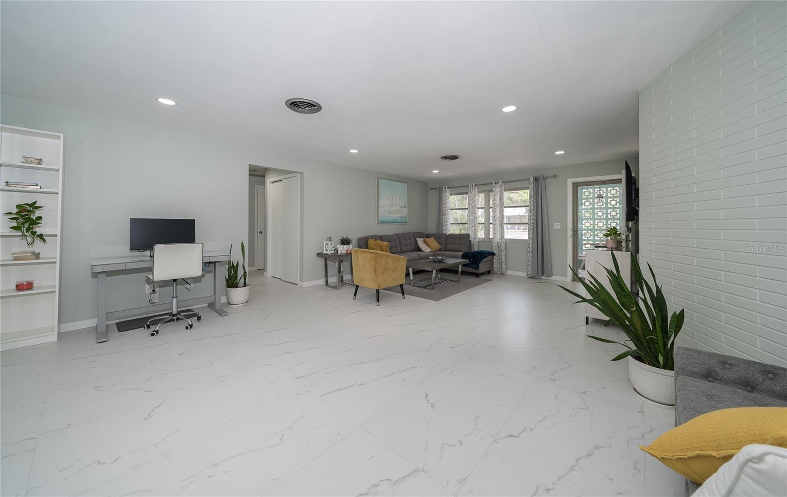 2063 Dunston Cove Rd Property Photo 11