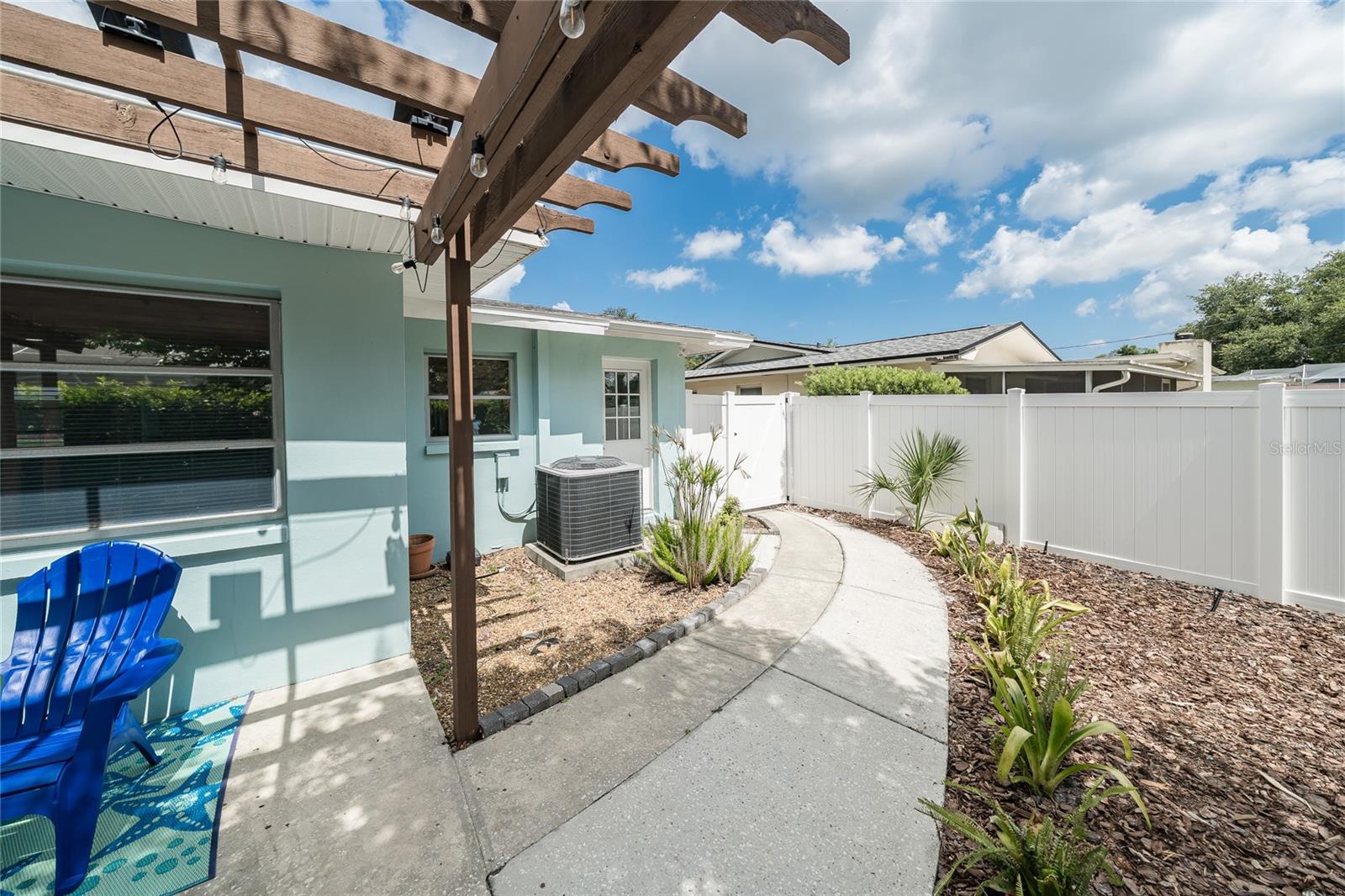 2063 Dunston Cove Rd Property Photo 33