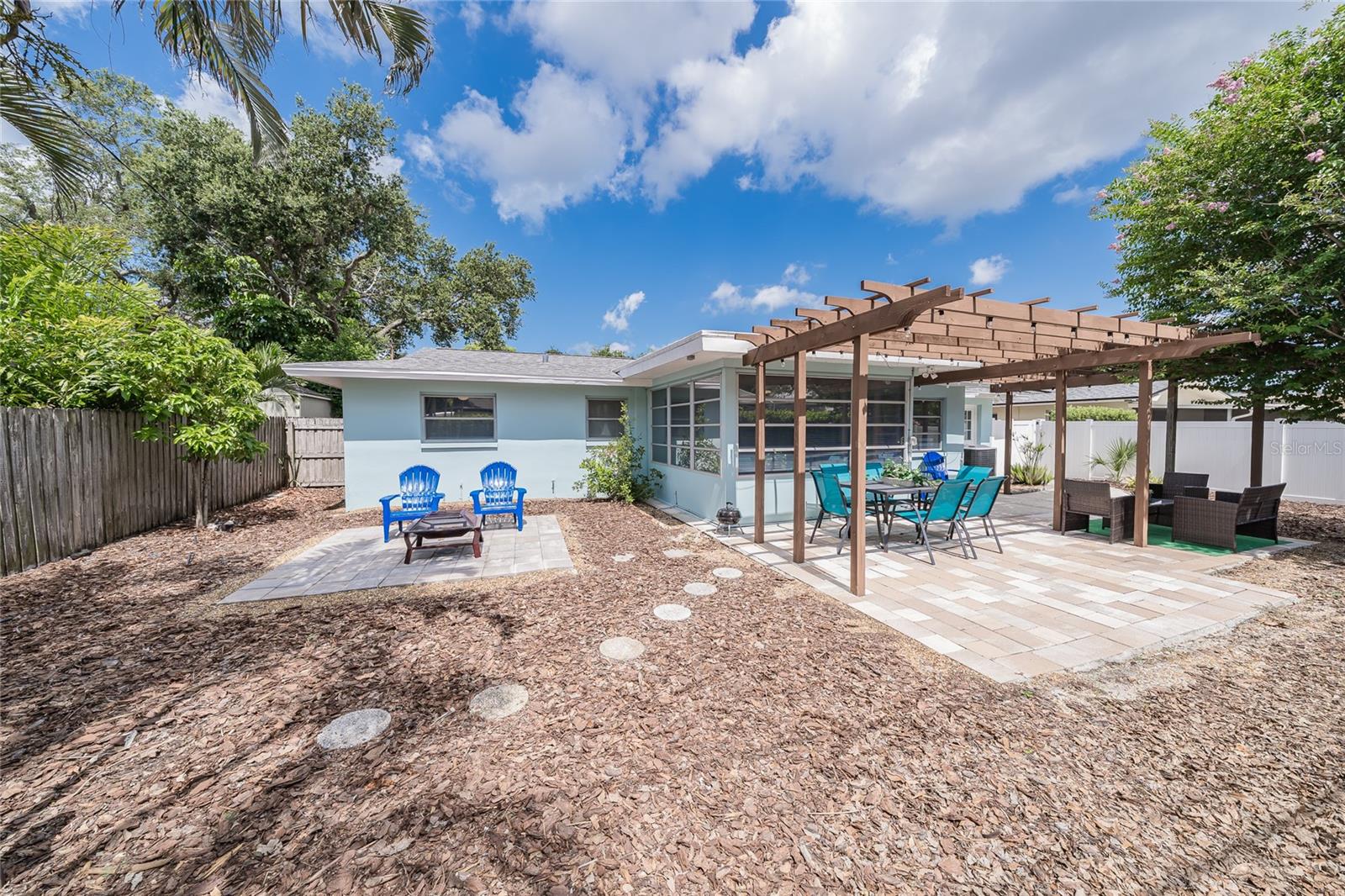 2063 Dunston Cove Rd Property Photo 37