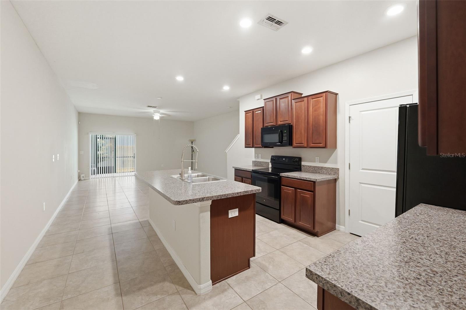 10407 Lake Montauk Dr Property Photo 2