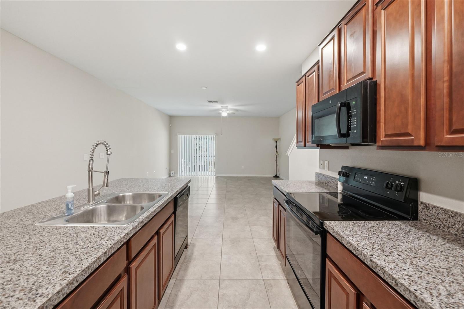10407 Lake Montauk Dr Property Photo 3