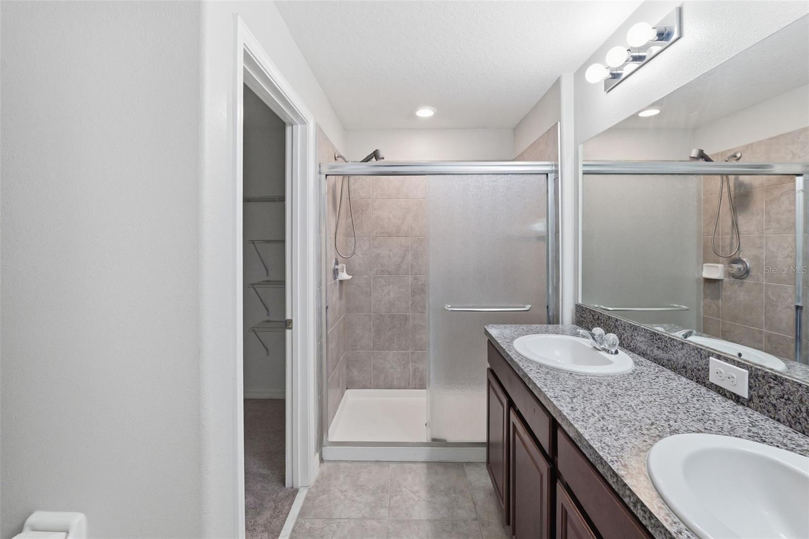 10407 Lake Montauk Dr Property Photo 7