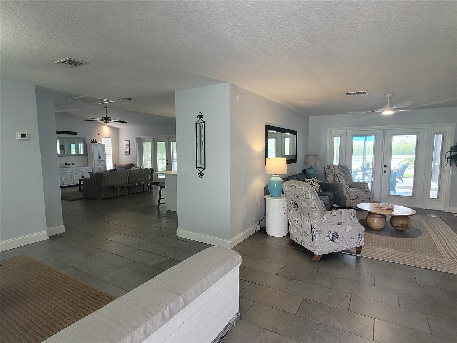 5717 Seabreeze Dr Property Photo 10