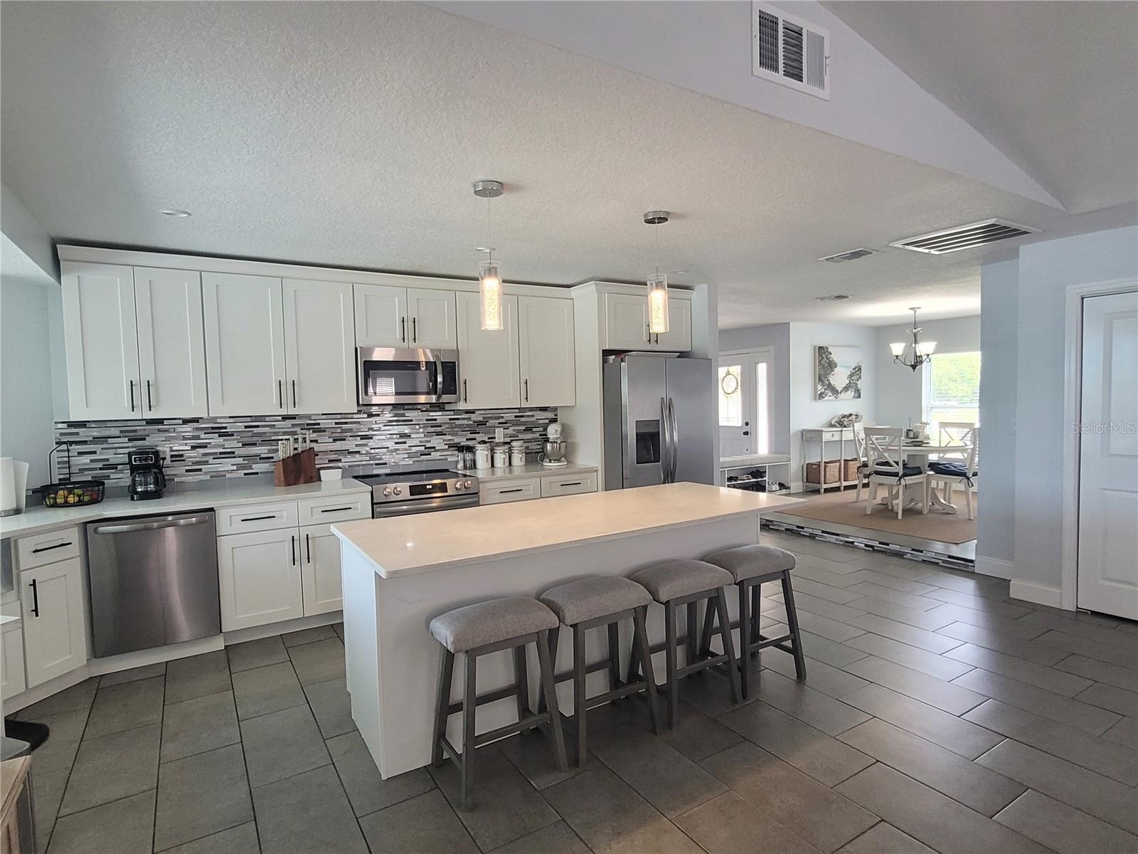 5717 Seabreeze Dr Property Photo 17