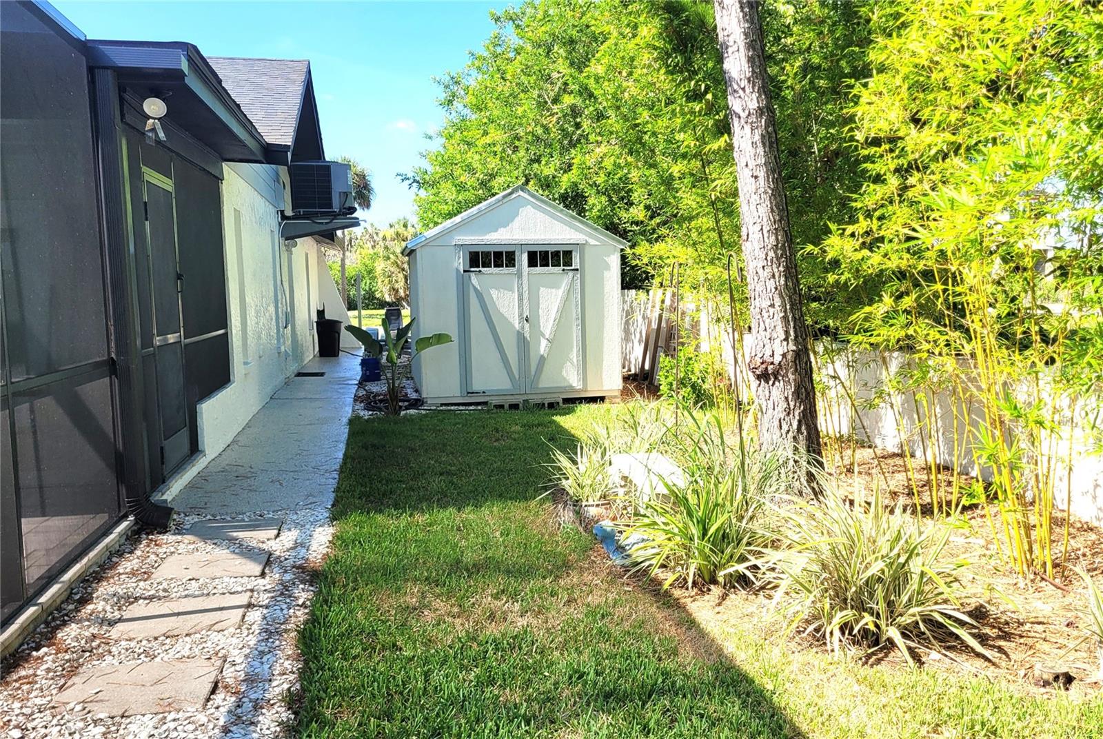 5717 Seabreeze Dr Property Photo 33