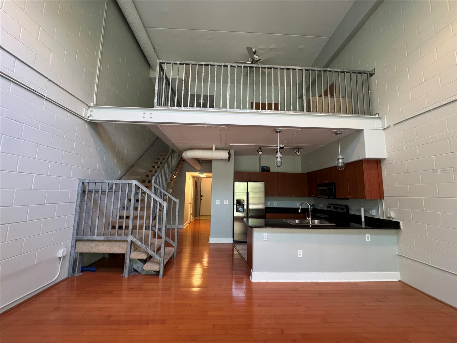 2515 Sw 35th Pl #209 Property Photo 8