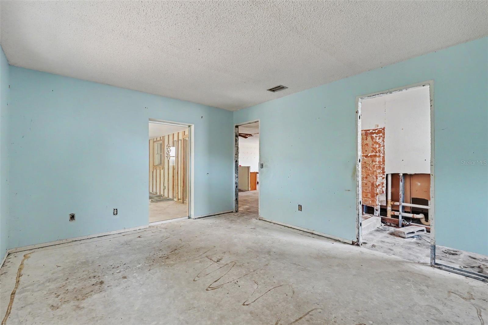 8373 78th Ter Property Photo 12