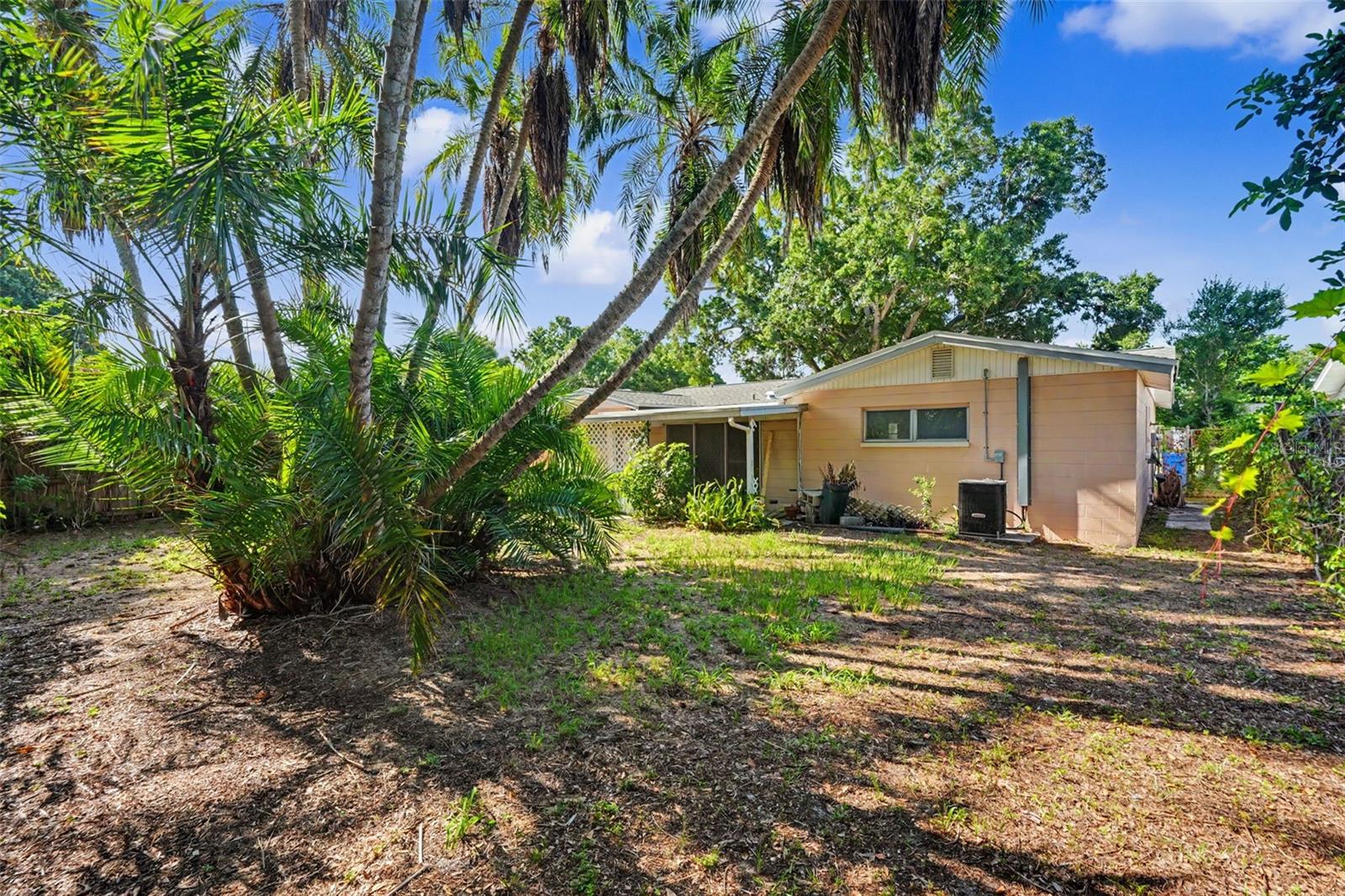 8373 78th Ter Property Photo 17
