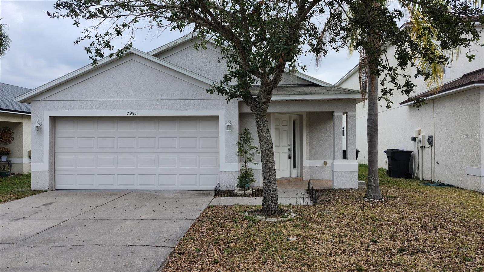 7955 Carriage Pointe Dr Property Photo 1