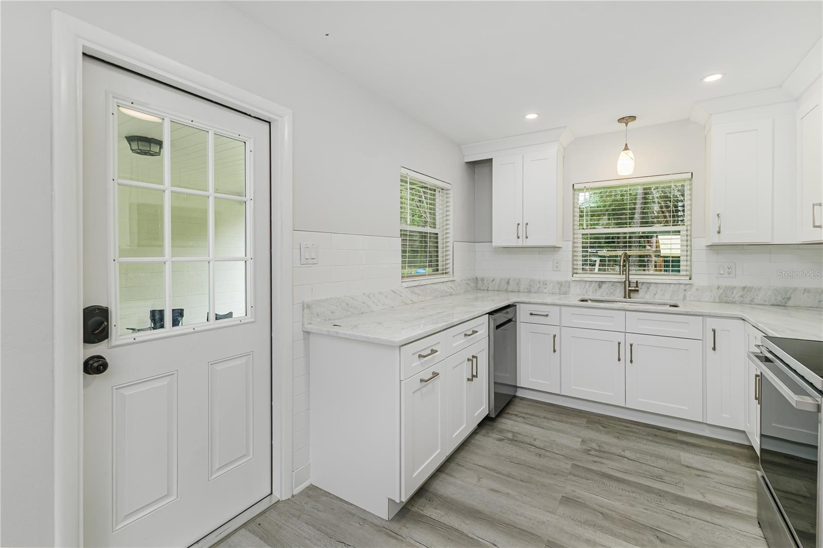 5256 Knights Station Rd Property Photo 9