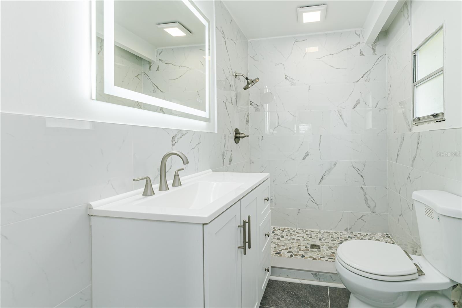 5256 Knights Station Rd Property Photo 14