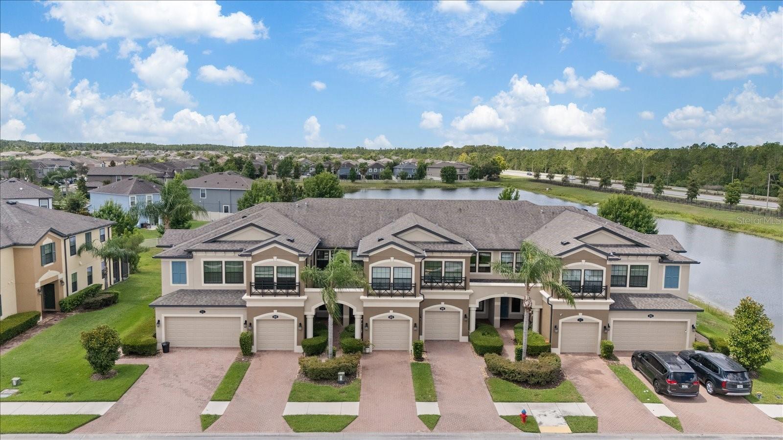 18876 Beautyberry Ct Property Photo 2