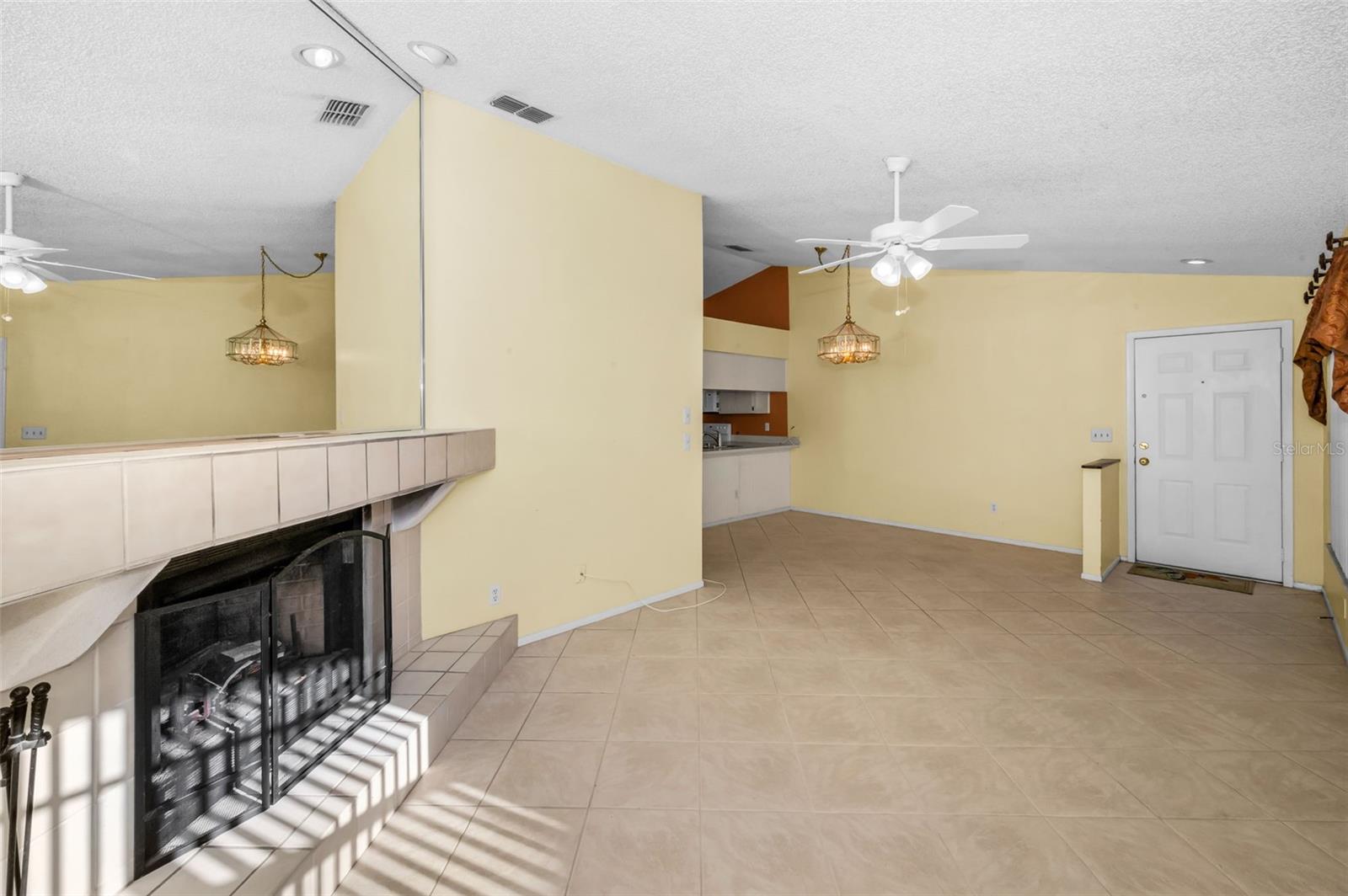 3500 Magnolia Ridge Cir #405 Property Photo 6