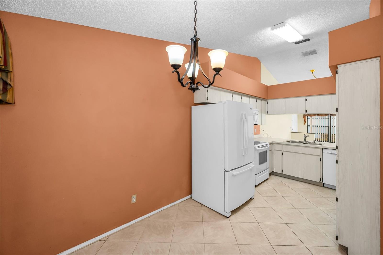 3500 Magnolia Ridge Cir #405 Property Photo 17