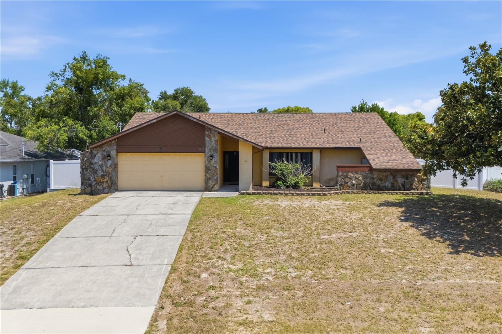 9470 Montebello Ln Property Photo 2