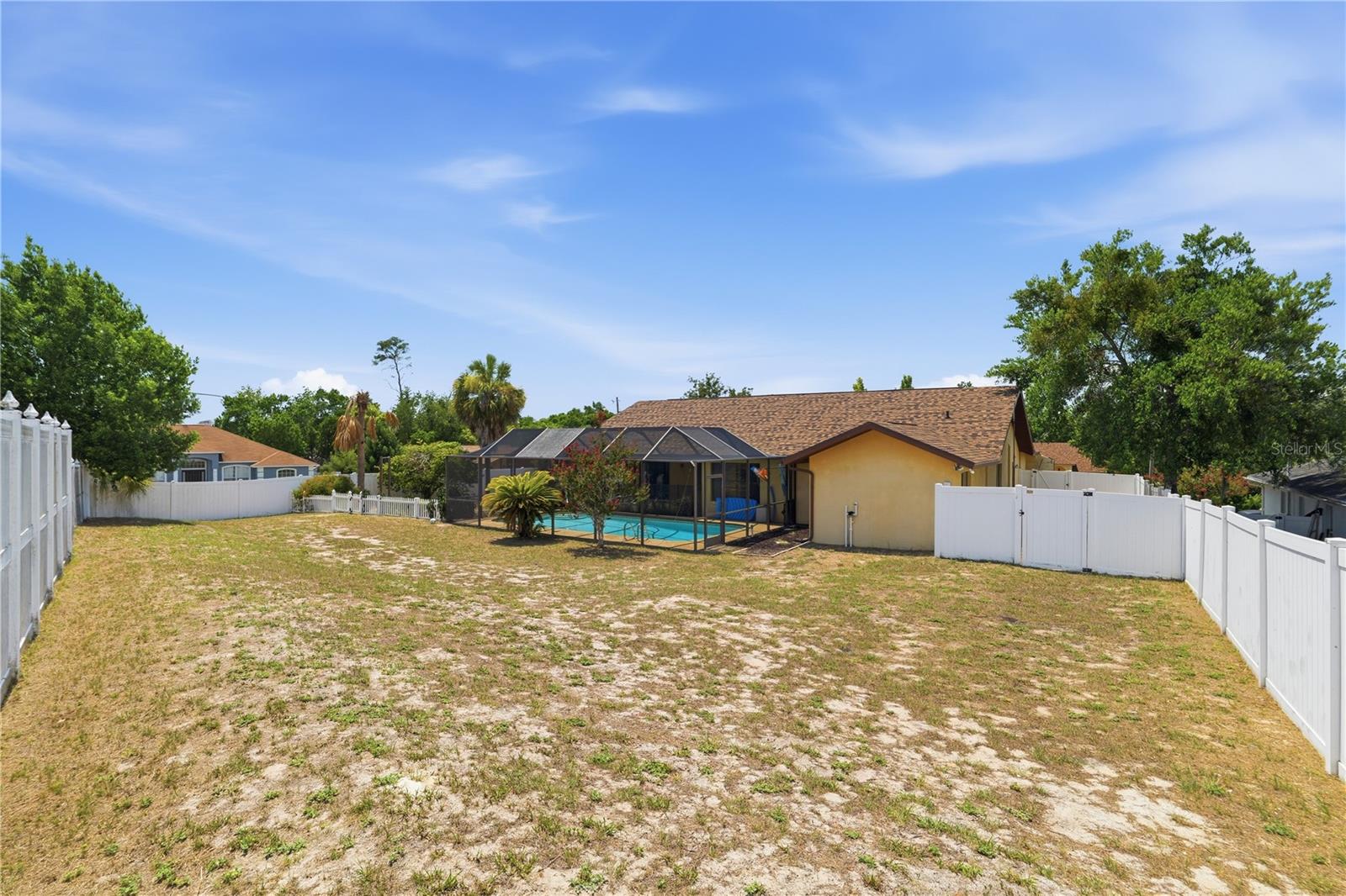 9470 Montebello Ln Property Photo 9
