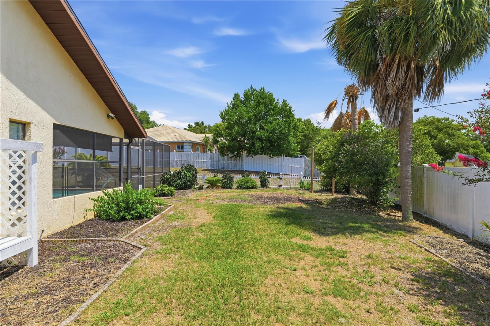 9470 Montebello Ln Property Photo 31