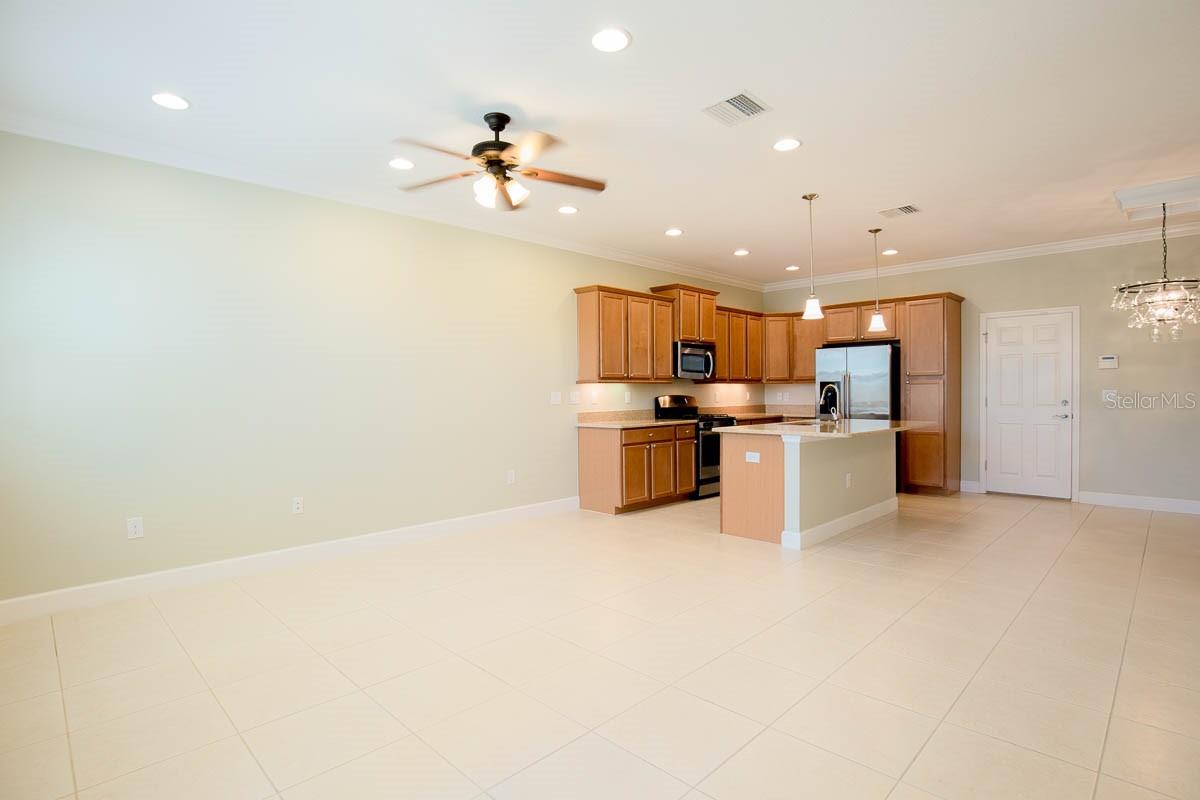 16856 Dorman Rd Property Photo 2