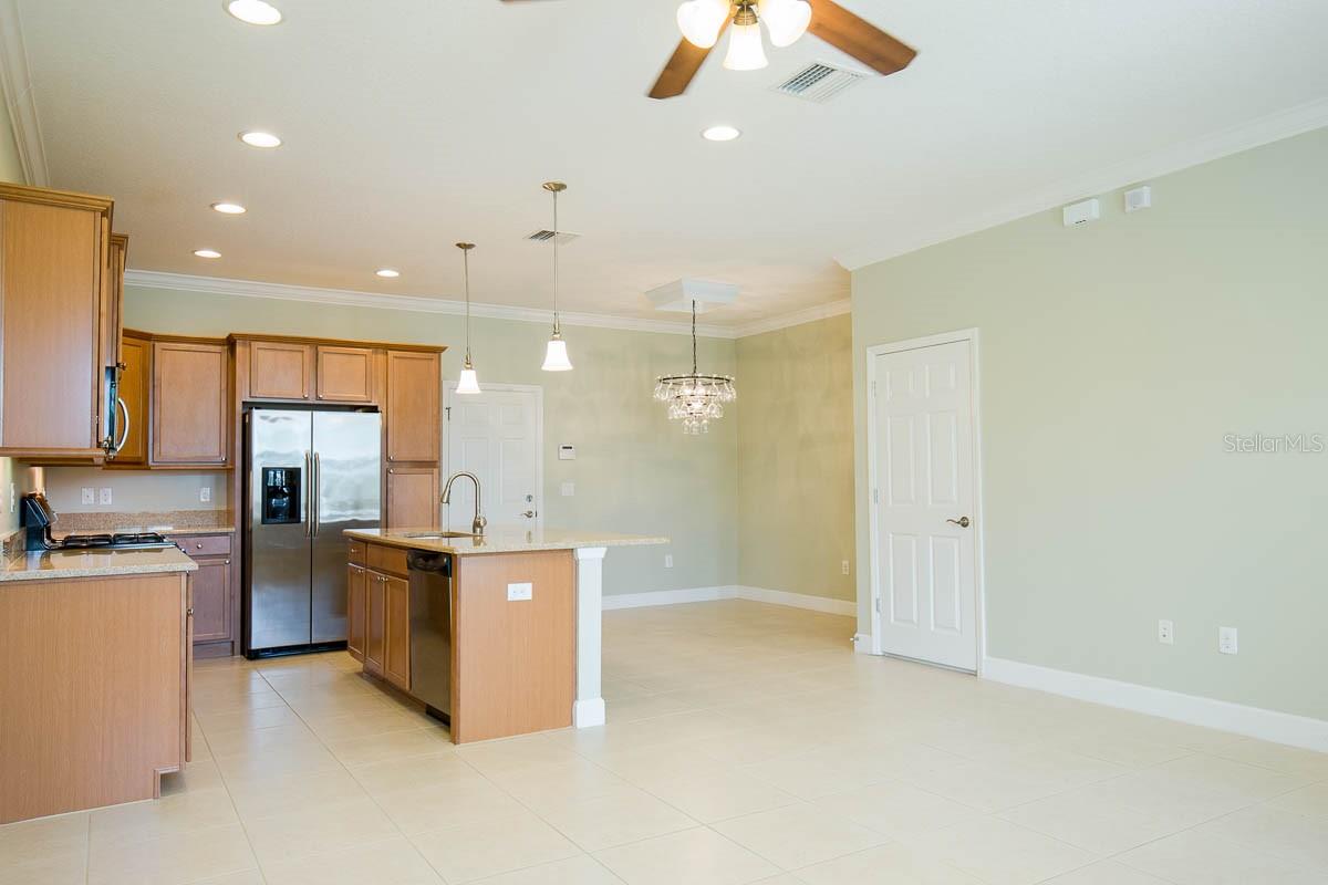 16856 Dorman Rd Property Photo 4