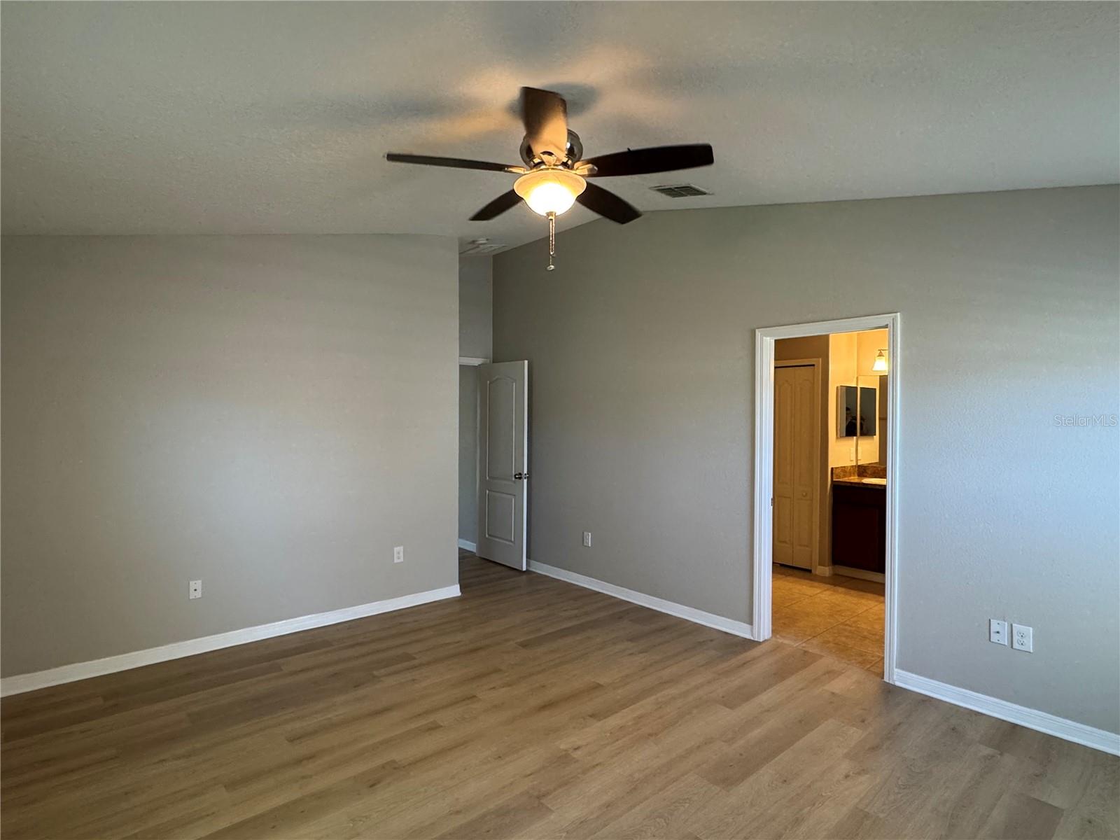 10405 Summer Azure Dr Property Photo 17