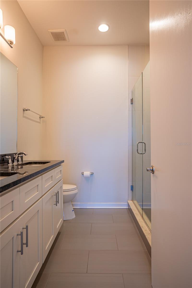 339 8th St N Property Photo 14