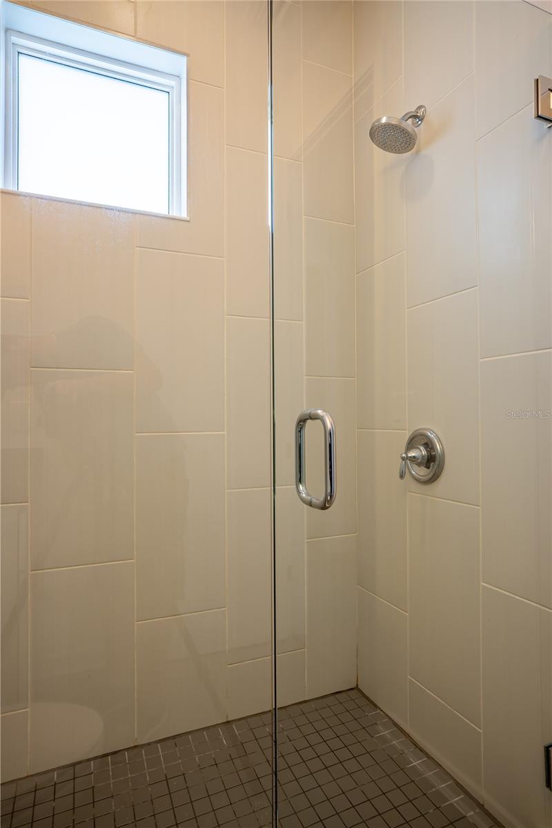 339 8th St N Property Photo 15