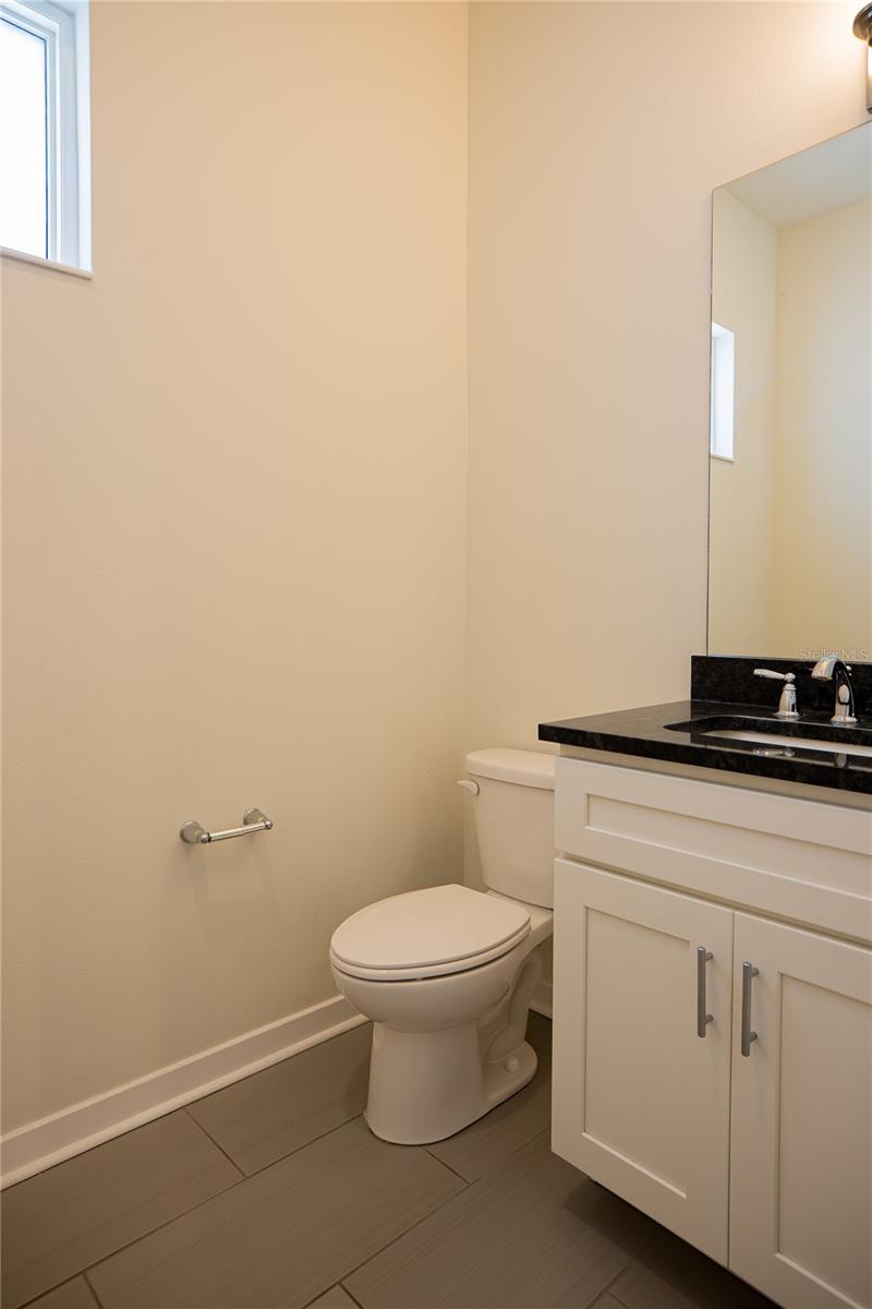 339 8th St N Property Photo 18