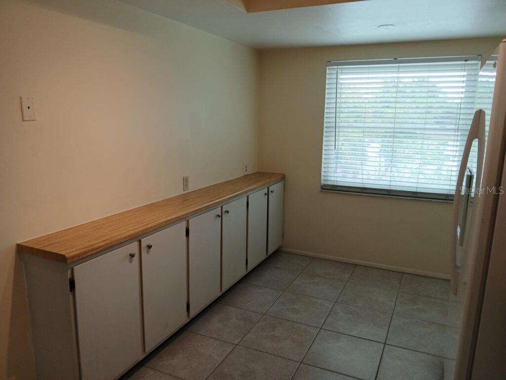 7560 92nd St #201b Property Photo 3
