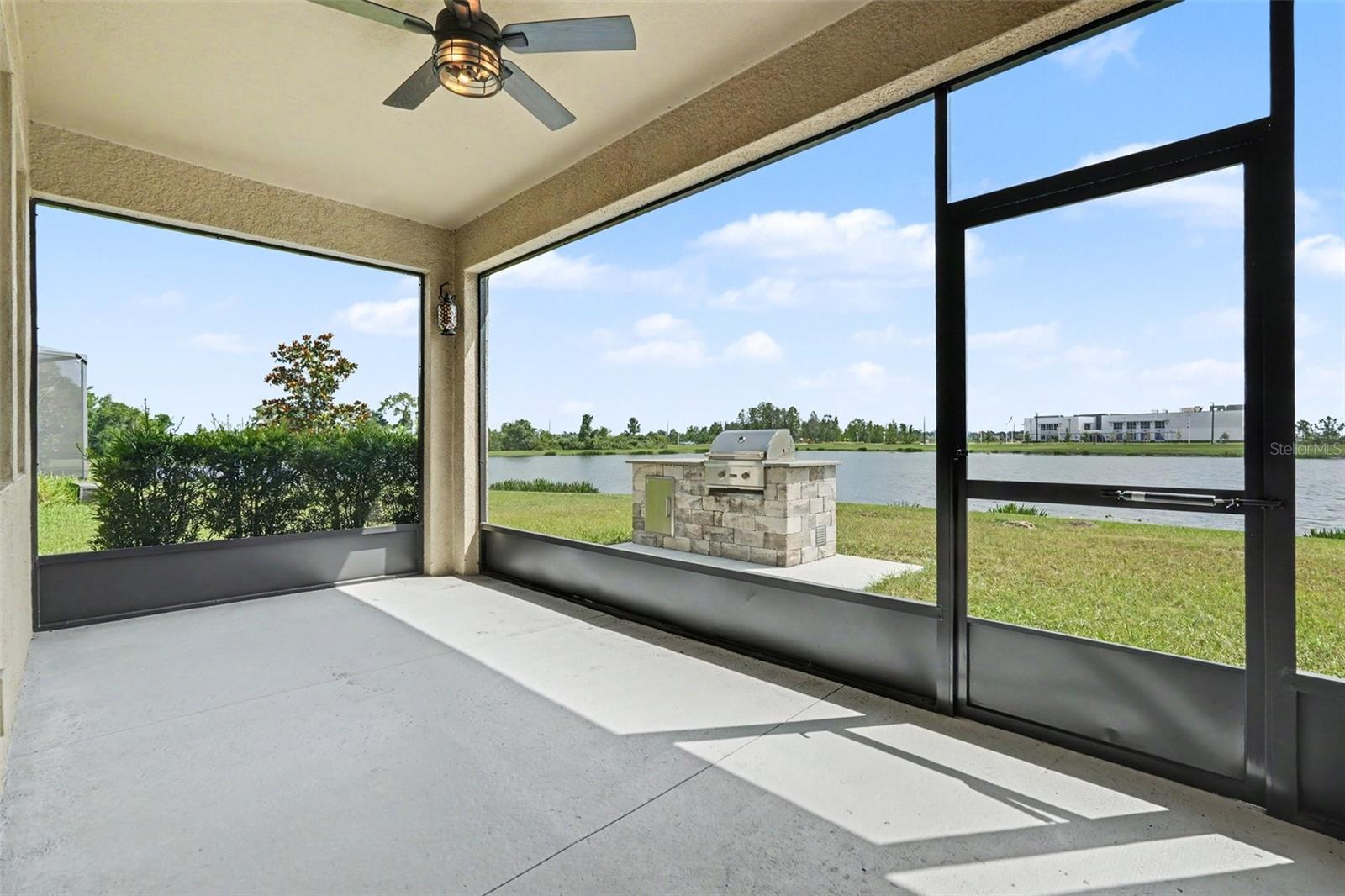 9173 Shadyside Ln Property Photo 29