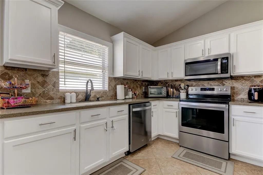 12213 Ravens Nest Pl Property Photo 24