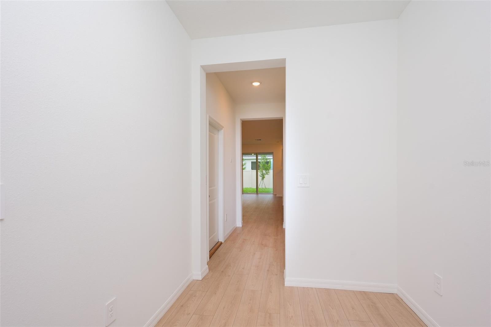11194 Treasure Swale Way Property Photo 7