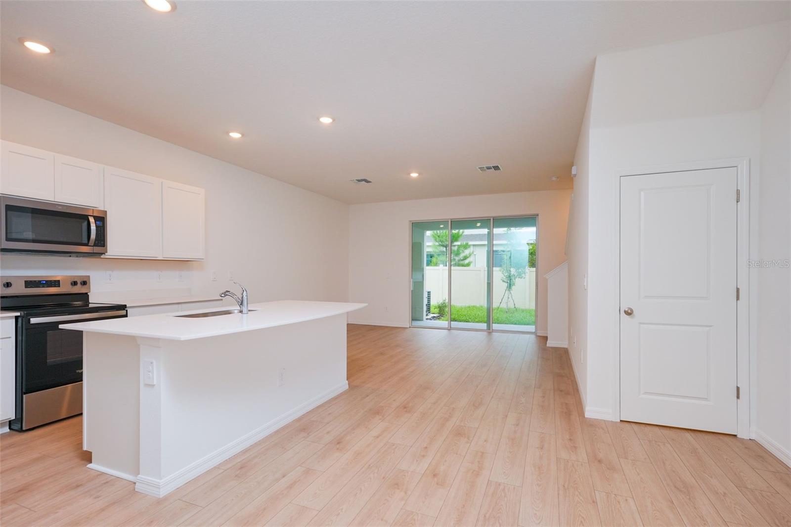11194 Treasure Swale Way Property Photo 16
