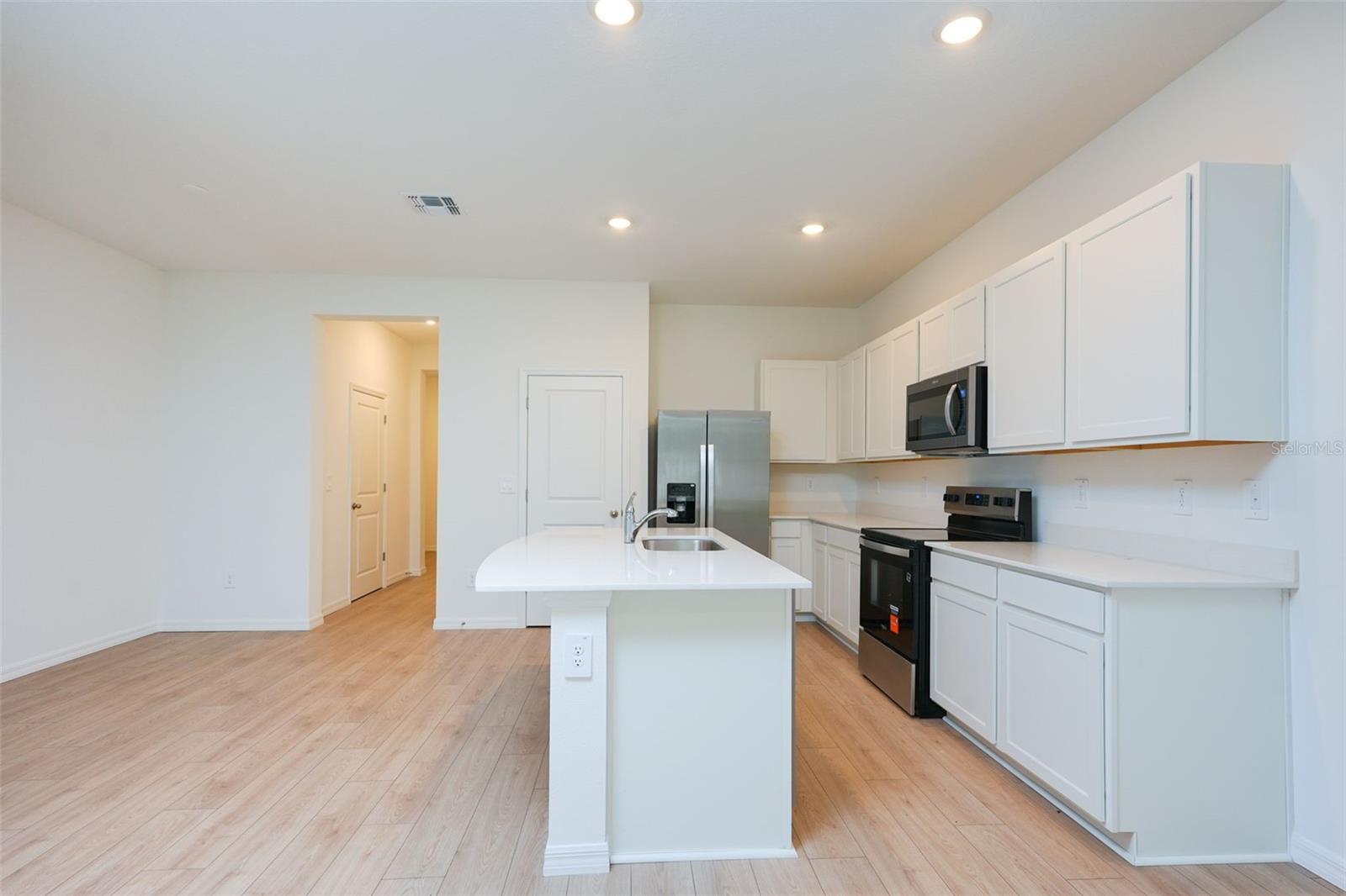 11194 Treasure Swale Way Property Photo 19