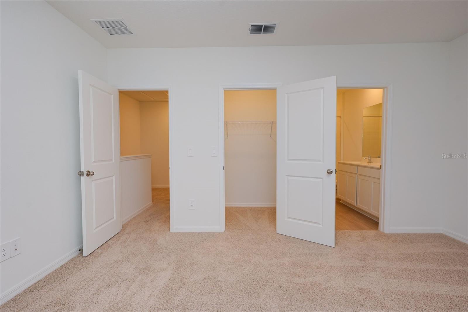 11194 Treasure Swale Way Property Photo 33