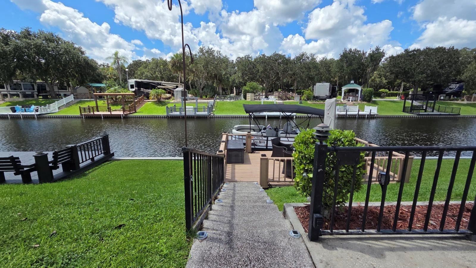 579 Waterway Dr Property Photo 10