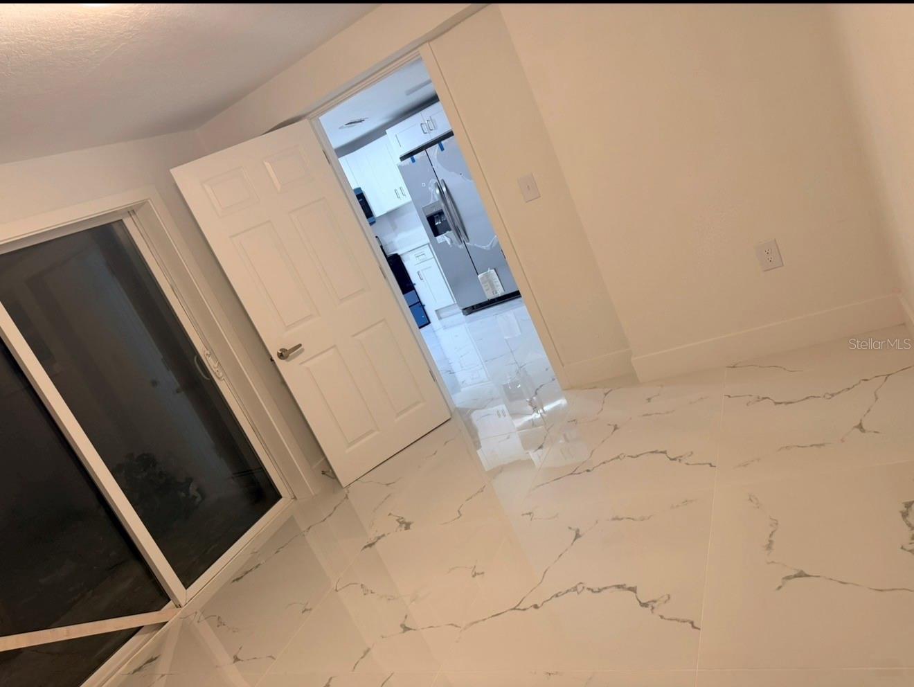 TB8524844 Property Photo 11