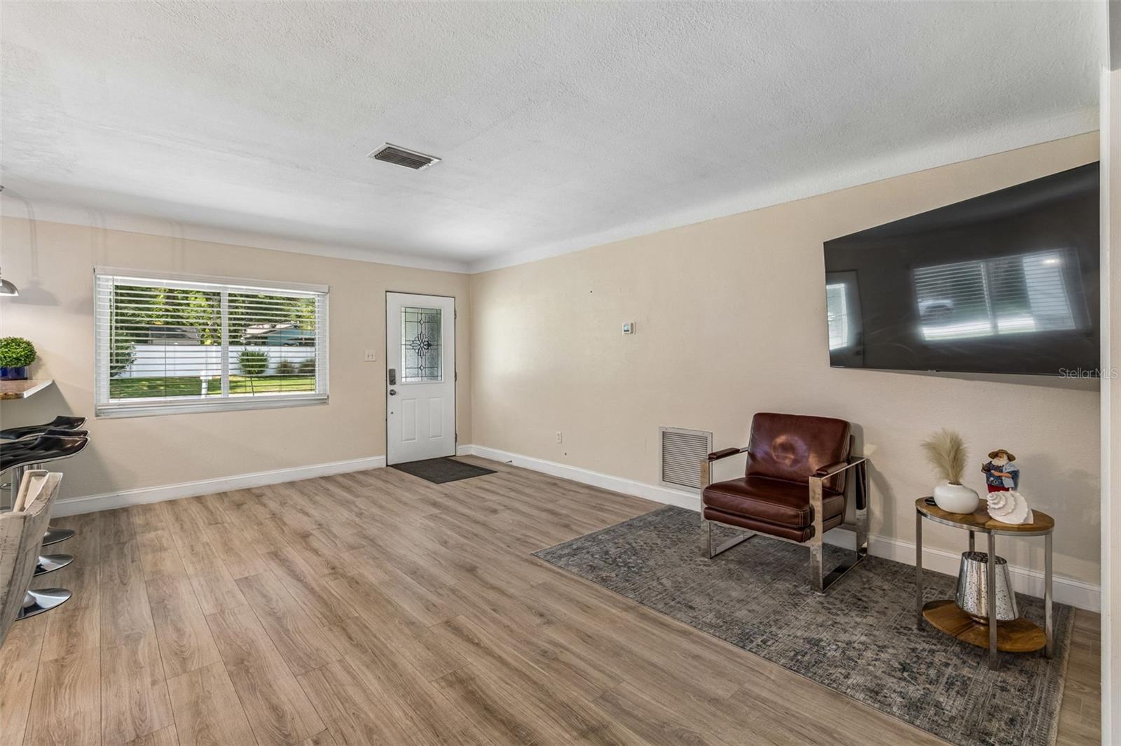 3282 Honeysuckle Rd Property Photo 17