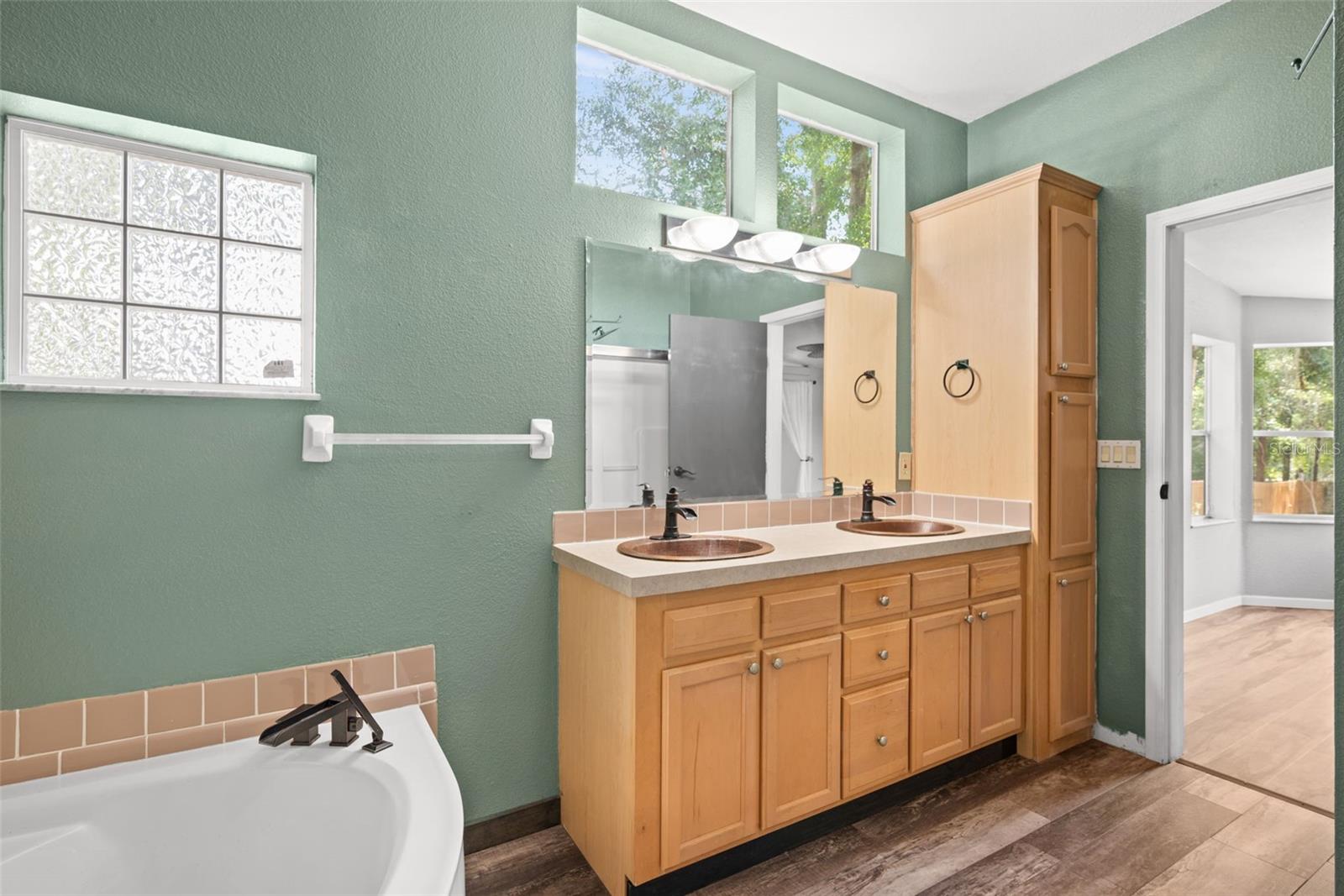12801 Cliffside Pl Property Photo 19