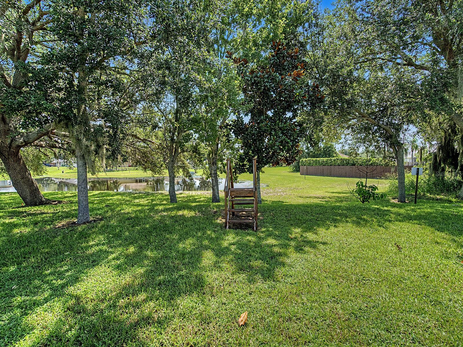 4824 Ashurst St Property Photo 18