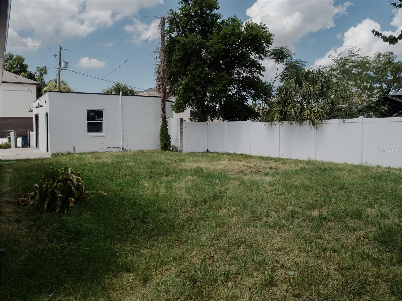 2916 N 21st St Property Photo 35