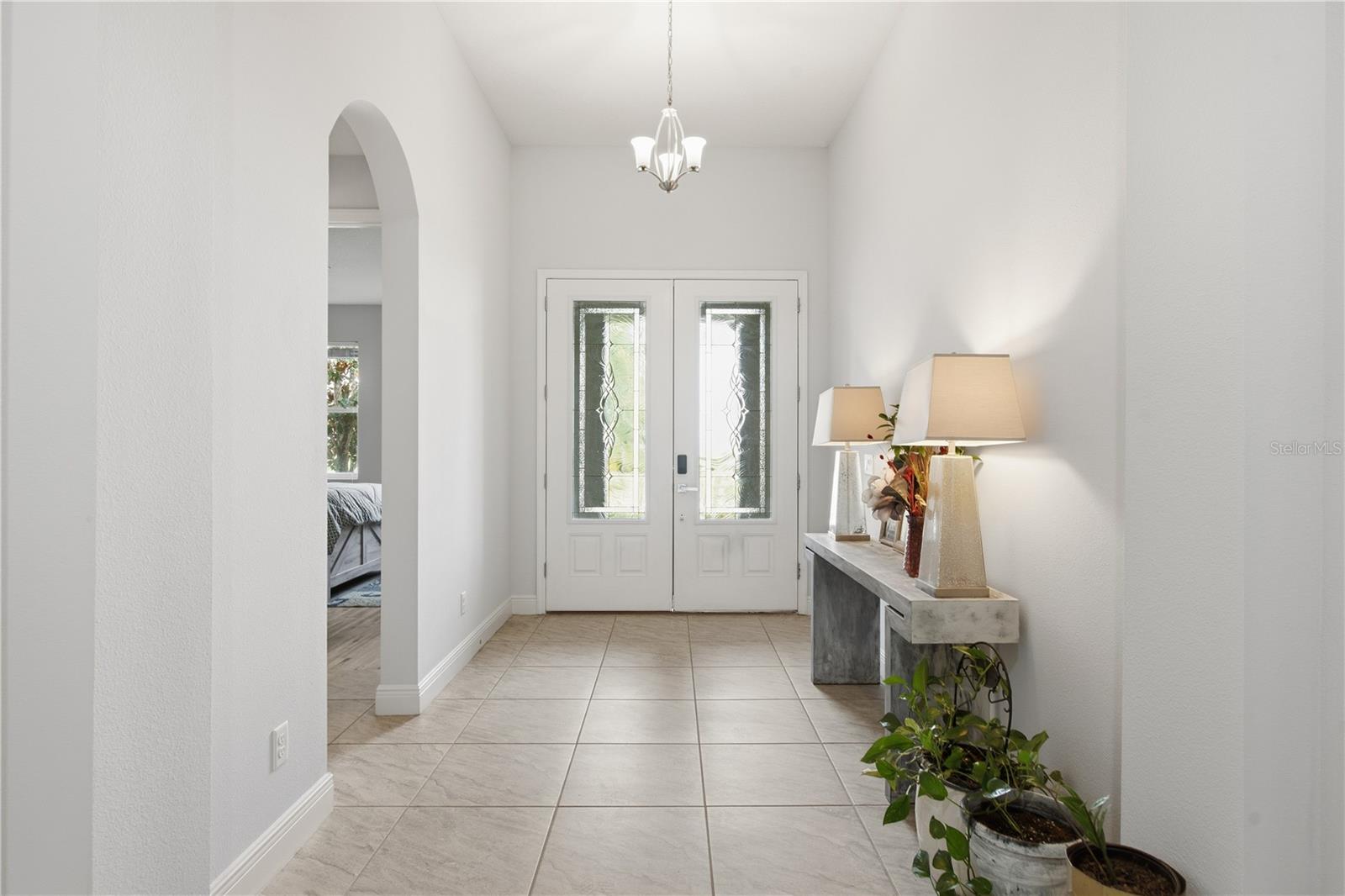 16485 Courtyard Loop Property Photo 4